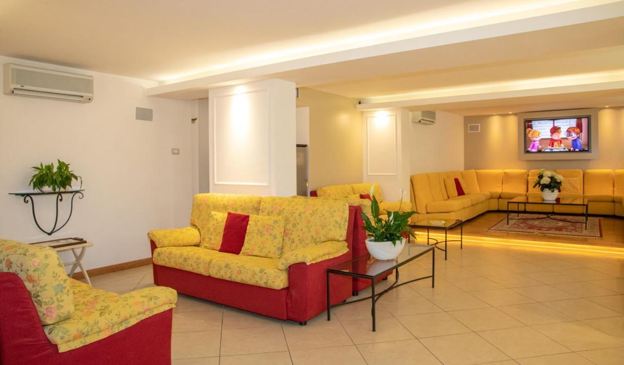 Hotel Imperia Lido di Jesolo Eksteriør billede